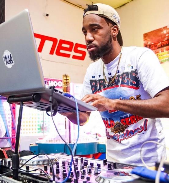 DJ JIGG